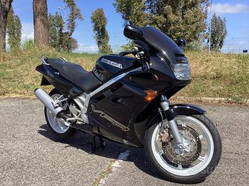 Honda VFR 750 F