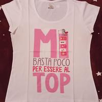 Maglietta "Mi basta poco per essere al top" BIC L