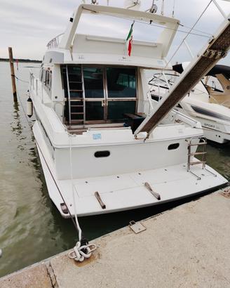 FERRETTI ALTURA 44S