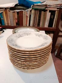 Servizio Piatti Porcellana Fiori Grigi (12 pezzi)