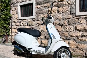 Vespa primavera 125
