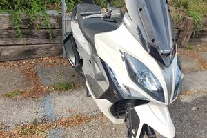 Kymco xcitin 400 bianco 