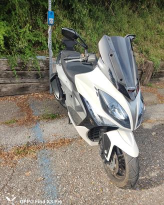 Kymco xcitin 400 bianco 