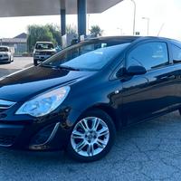Opel Corsa 1.2 3 porte Club