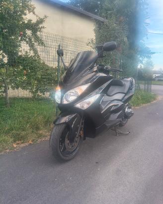 t max