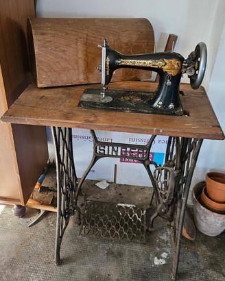 macchina da cucire vintage