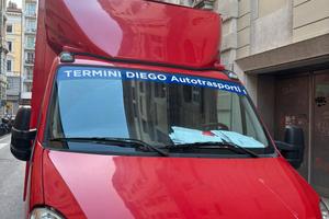 furgone cassonato iveco  con sponda 