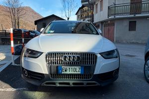 Audi A4 allroad bianca