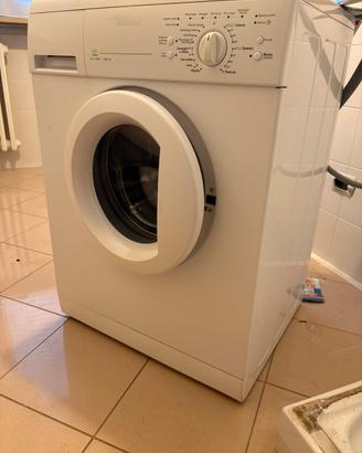 Lavatrice Ignis LOE 1050/1 – 1000 giri
