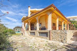 VILLA SINGOLA A QUARTU SANT'ELENA