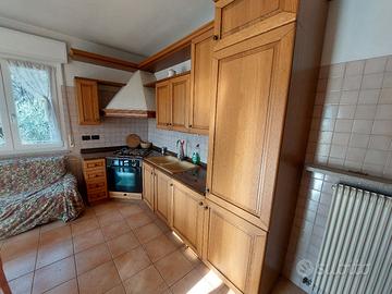 cucina completa, frigo lavastoviglie