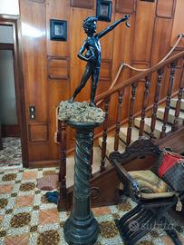 statua in bronzo 