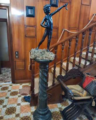 statua in bronzo 