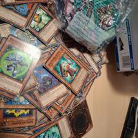 Più di 500 carte Yu Gi Oh