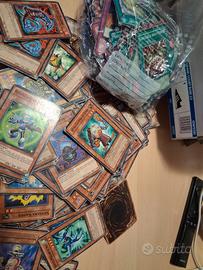 Più di 500 carte Yu Gi Oh
