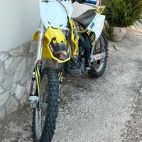 Suzuki 250 4t