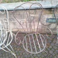 Sedie in metallo da giardino