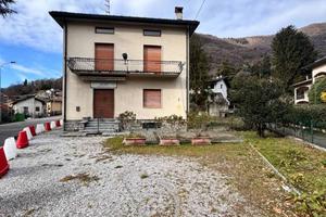 Villa di 201 m² con 4 locali e box auto a Valbrona