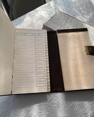 Agenda molto vecchia