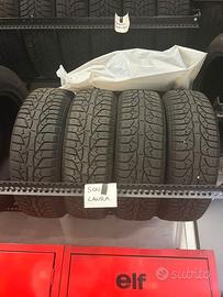 Treno di gomme invernali con cerchi in acciaio