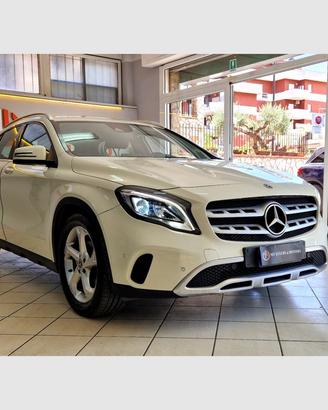 MERCEDES-BENZ GLA 180 Executive AUTOMATICA