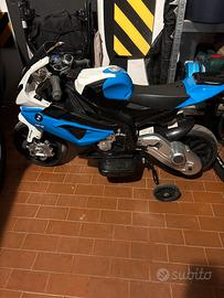 Moto giocattolo a batteria bmw