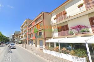 Locale commerciale, Corso Garibaldi - Isernia