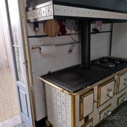 Cucina a legna ed elettrica