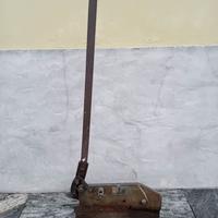 Taglierina per ferro e lamiera