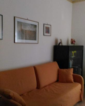 Mobili e complementi d'arredo – trattabili