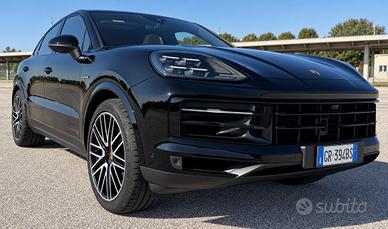 Porsche Cayenne E-Hybrid Coupé MY2024   