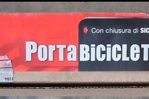 Portabicicleta per auto con chiave