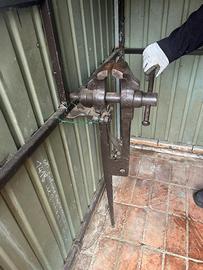 Antica Morsa da Fabbro a Gamba