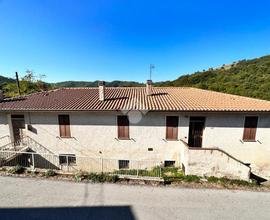 CASA SEMINDIPENDENTE A VALFABBRICA