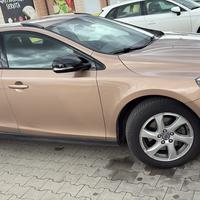 Volvo V 40 cross