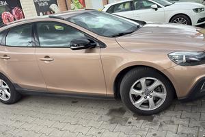 Volvo V 40 cross