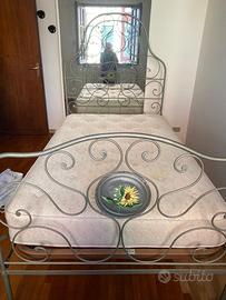 Letto in ferro una piazza e mezza