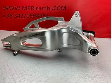 FORCELLONE POSTERIORE HONDA CBR 1000 2004 2005 RR