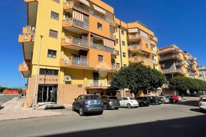 MAGAZZINO A CORIGLIANO-ROSSANO