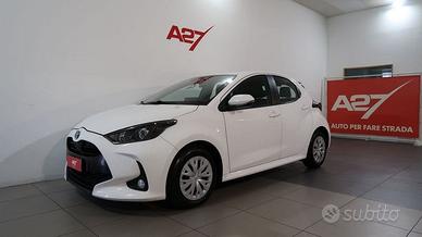 Toyota Yaris 1.5h Business # CLIMA AUTOMATICO...