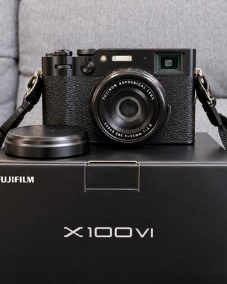 Fujifilm X100VI Black – 97 scatti – Pari al nuovo