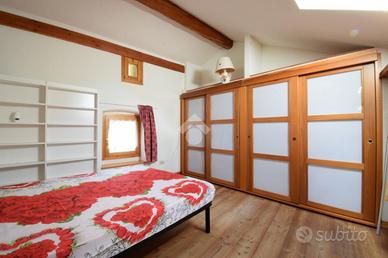 CASA SEMINDIPENDENTE A CHÂTILLON