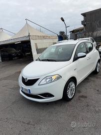 Lancia Ypsilon 1.2 69 CV 5 porte GPL Ecochic Gold