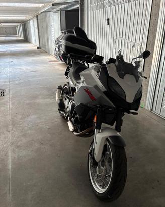 BMW F900 XR