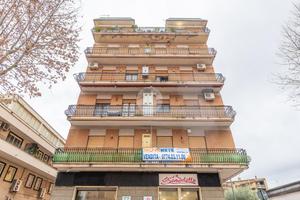 4 LOCALI A GUIDONIA MONTECELIO