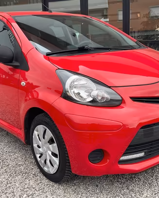 Toyota Aygo 1.0 12V VVT-i 5 porte Active Connect