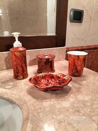 Dispenser sapone liquido con accessori 