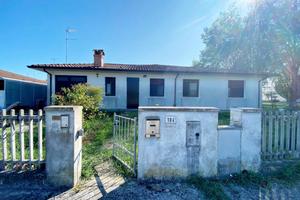 Villetta a schiera di 94 m² con 4 locali e box aut