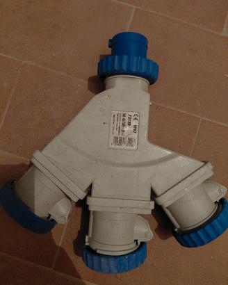 adattatore industriale 3 prese