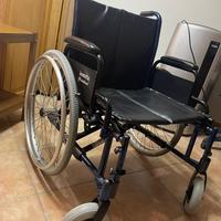 Carrozzina per disabili 55cm +cuscino antidecubito